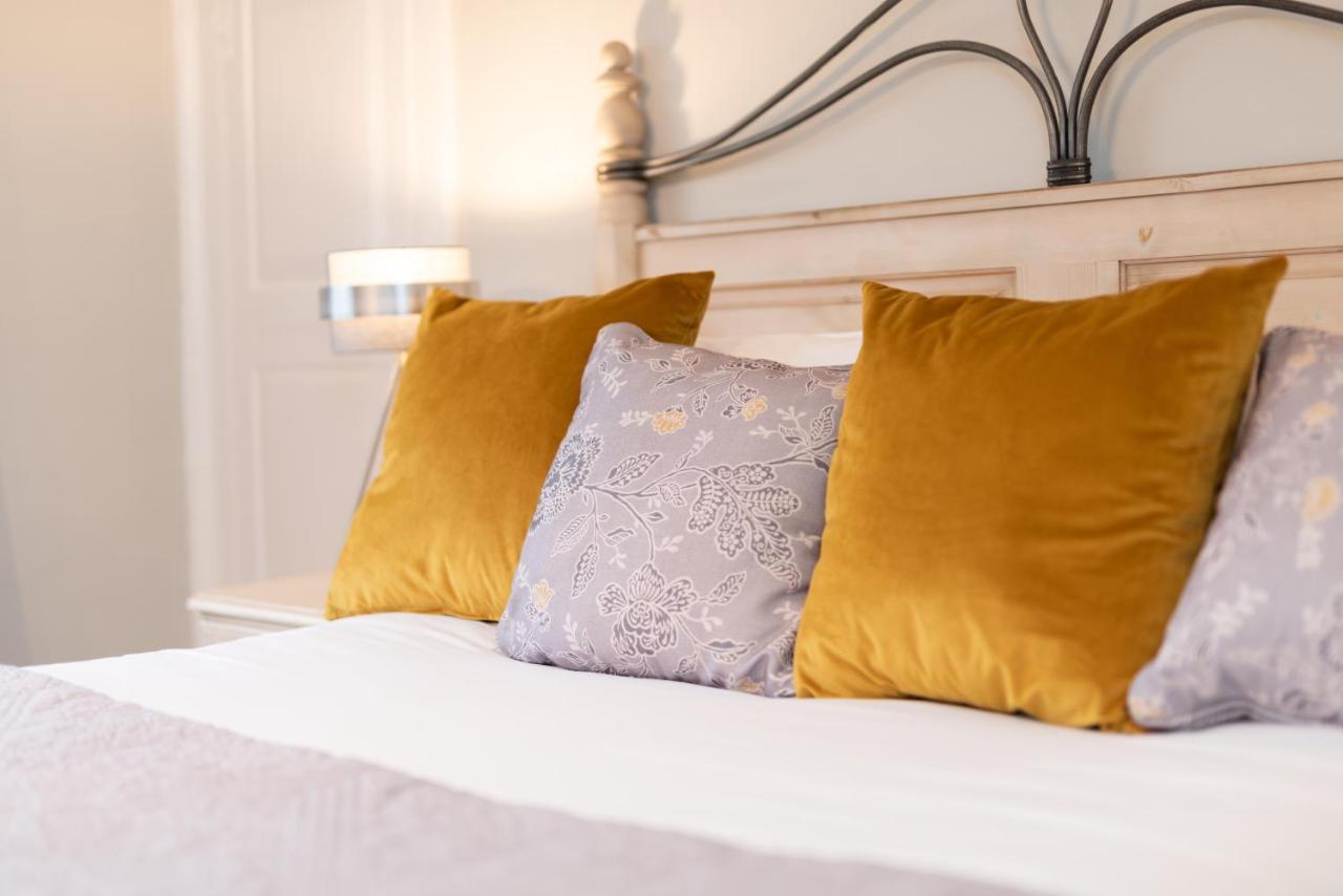 Jersey Arms Hotel Бістер Екстер'єр фото